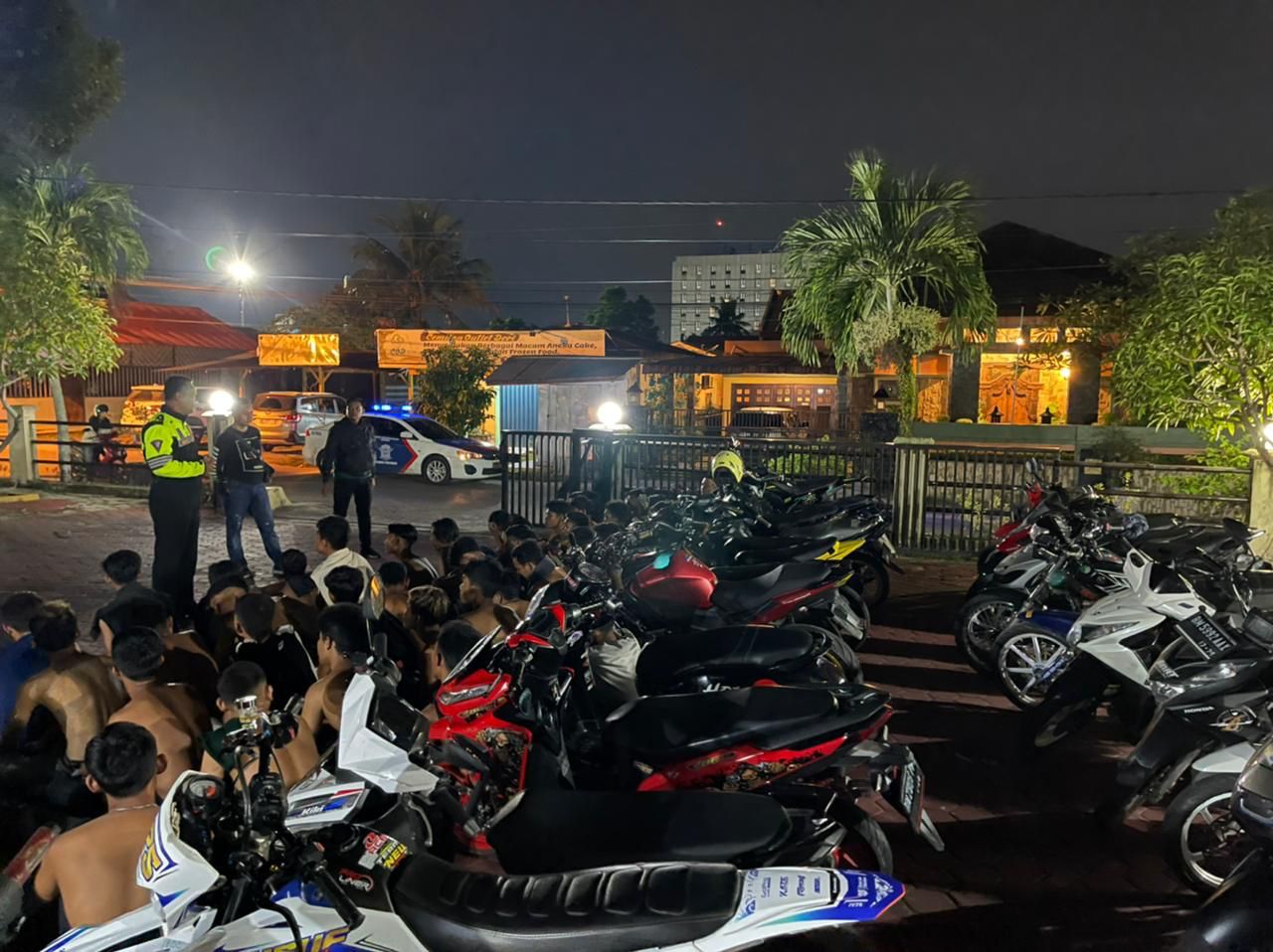 Balap Liar di Pekanbaru, 30 Unit Kendaraan Terjaring Razia Balap Liar di Pekanbaru, 30 Unit Kendaraan Terjaring Raziai