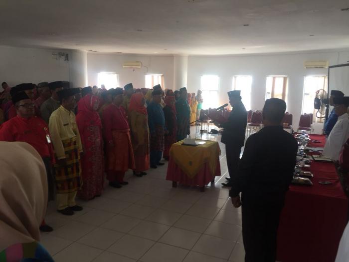 Plt Bupati Rohil Kukuhkan 18 Korwilcam Pendidikan Plt Bupati Rohil Kukuhkan 18 Korwilcam Pendidikani