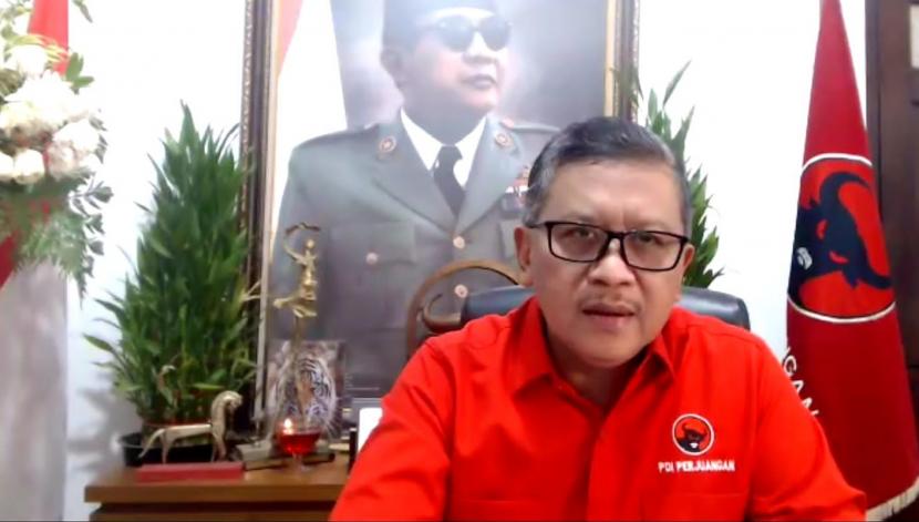 Sekjen PDIP Sindir Partai yang Elektabilitas Turun, Lalu Munculkan Kader Partai Lain Sekjen PDIP Sindir Partai yang Elektabilitas Turun, Lalu Munculkan Kader Partai Laini