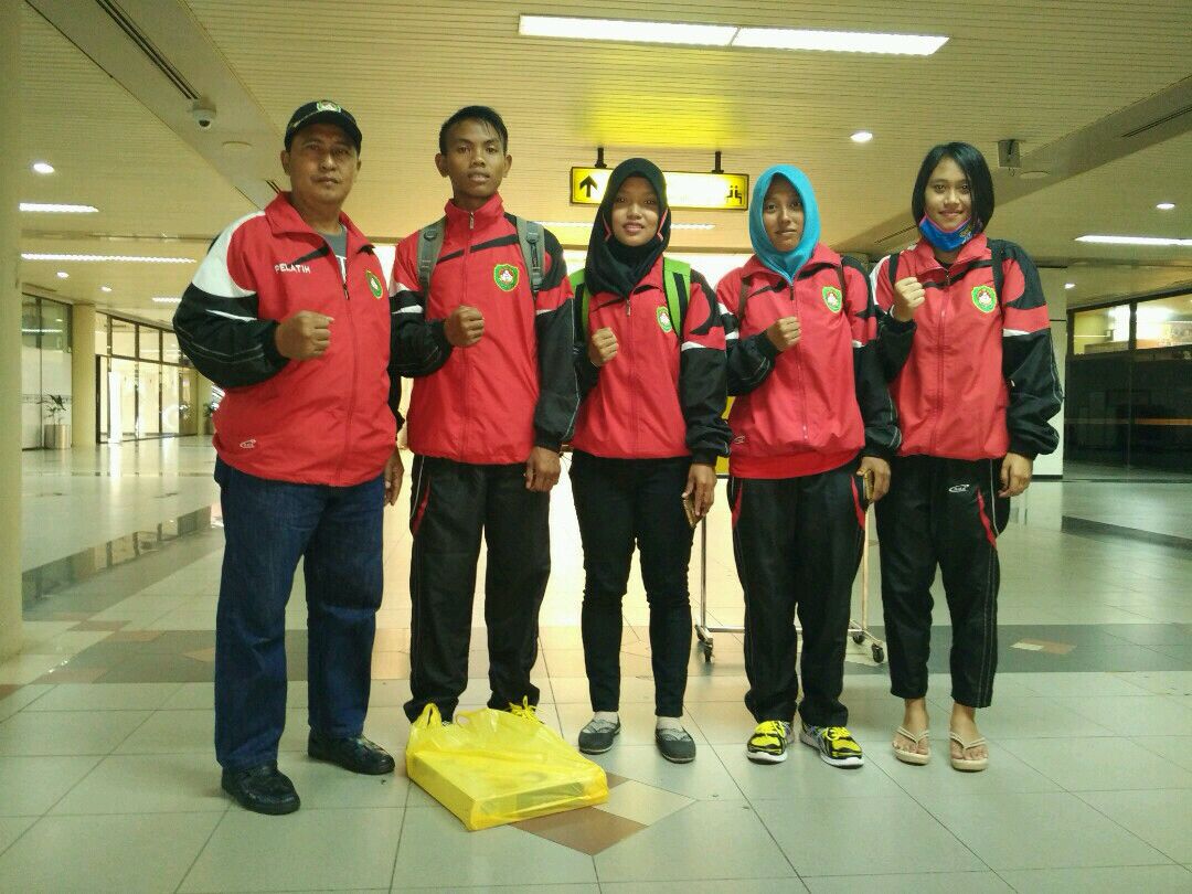 Atlet Pulau Burung Ikuti Kejuaraan Tinju Amatir, Rio: Semoga Bisa Mengharumkan Nama Riau Atlet Pulau Burung Ikuti Kejuaraan Tinju Amatir, Rio: Semoga Bisa Mengharumkan Nama Riaui