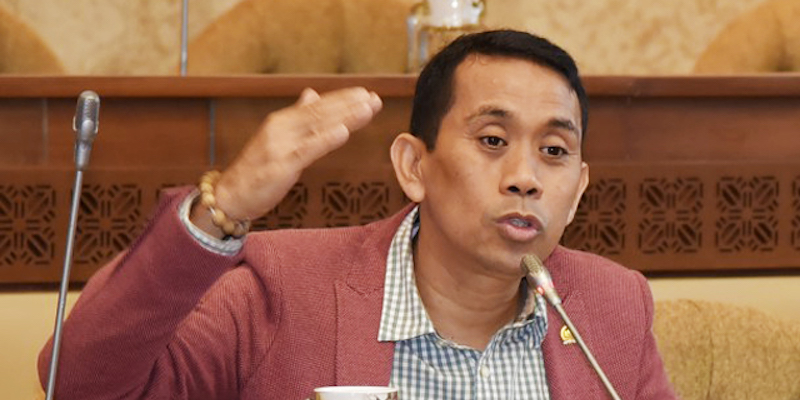 Prabowo Seharusnya Apresiasi Kamrussamad yang Sudah Beri Warning ke Sandi Prabowo Seharusnya Apresiasi Kamrussamad yang Sudah Beri Warning ke Sandii