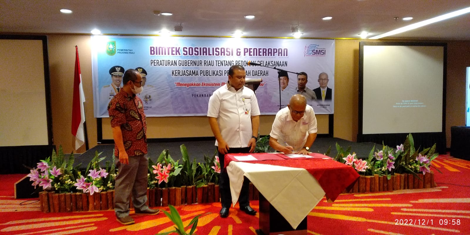Jalin Sinergitas Positif, SMSI Riau dan PT SPR Teken MoU Jalin Sinergitas Positif, SMSI Riau dan PT SPR Teken MoUi