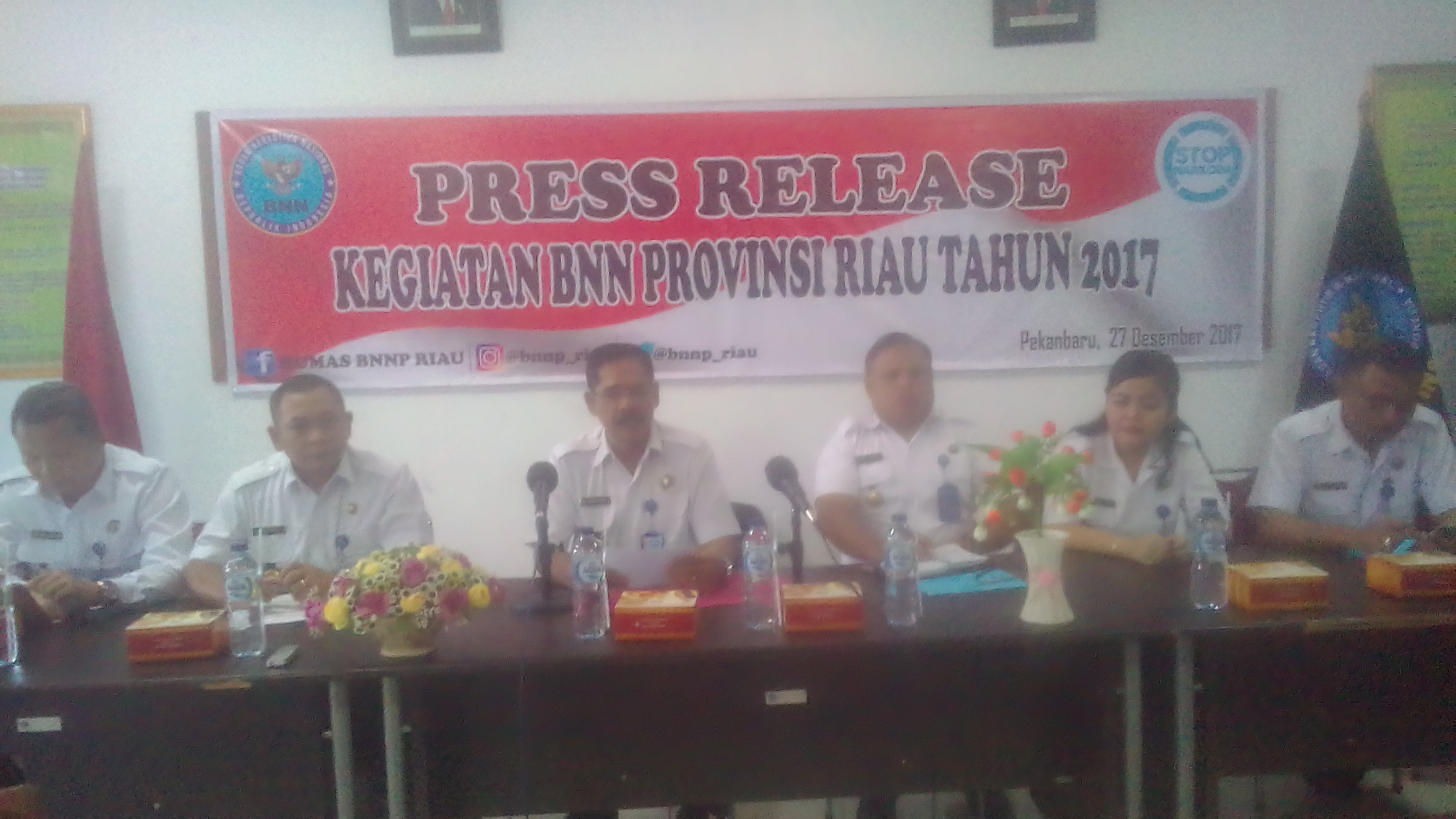 Disamping Tes Urine Pejabat Pemprov, ini yang Dilakukan BNNP Riau Sepanjang Tahun 2017 Disamping Tes Urine Pejabat Pemprov, ini yang Dilakukan BNNP Riau Sepanjang Tahun 2017i