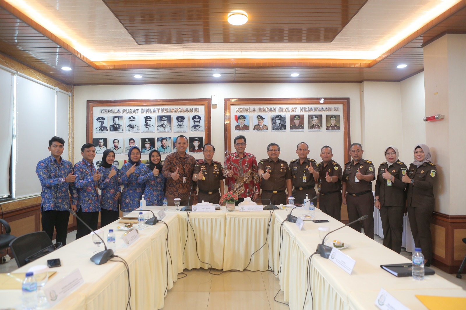 Kepala Badan Pendidikan dan Pelatihan Kejaksaan RI Menerima Audiensi Anggota Ombudsman RI Kepala Badan Pendidikan dan Pelatihan Kejaksaan RI Menerima Audiensi Anggota Ombudsman RIi
