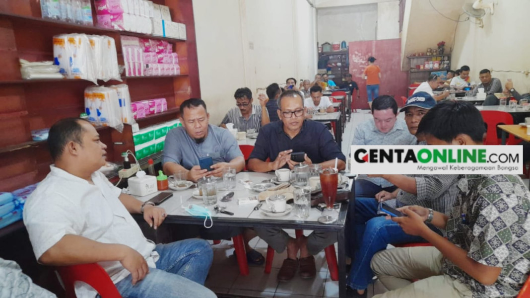 Tokoh Kampar Lakukan Pertemuan Tegaskan Tetap Akan Jadi Penyeimbang Terhadap Pemerintah Tokoh Kampar Lakukan Pertemuan Tegaskan Tetap Akan Jadi Penyeimbang Terhadap Pemerintahi